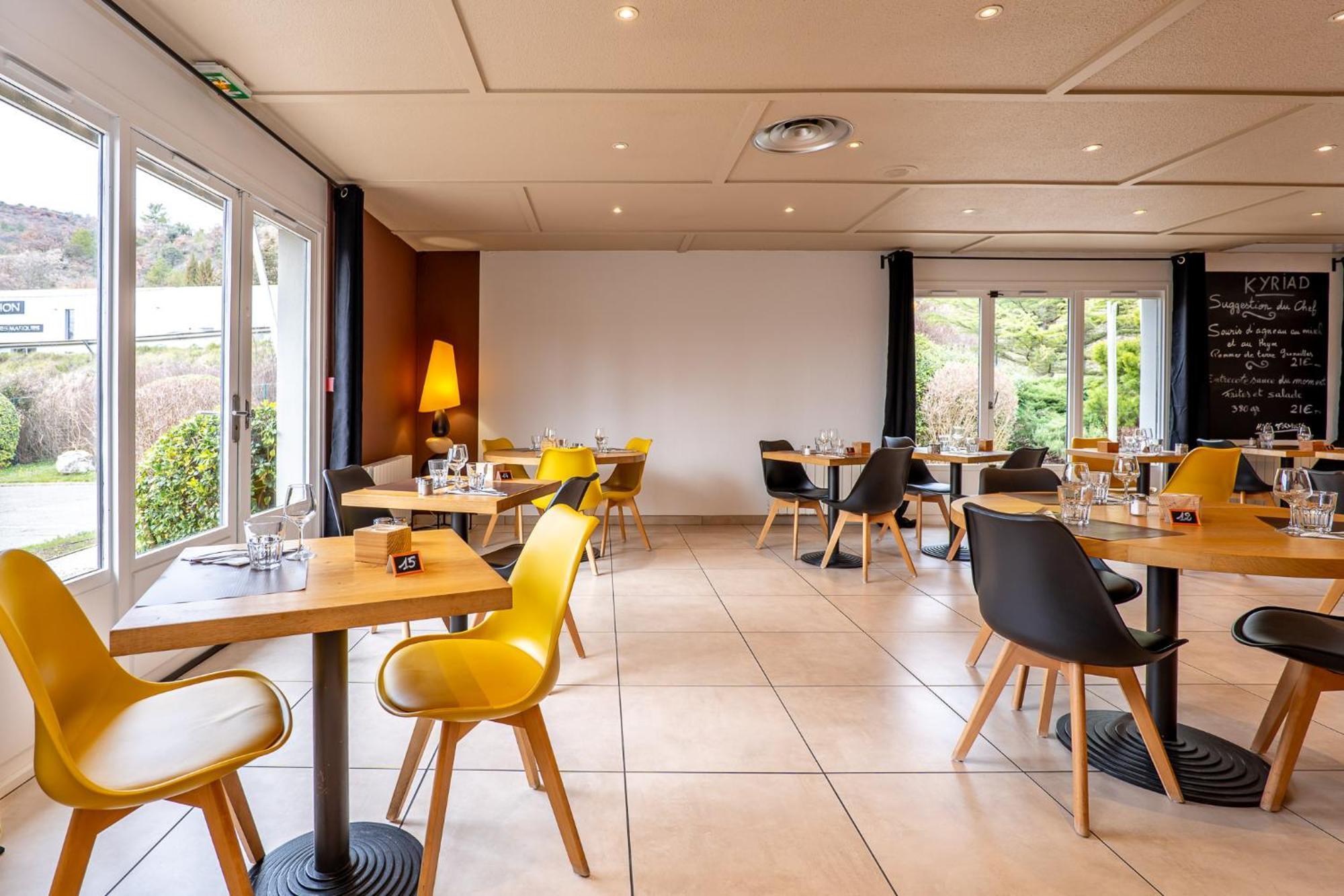 Kyriad Digne-Les-Bains Exterior foto